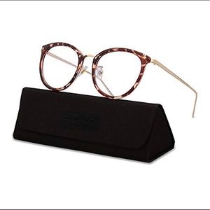 Tortoise frame eyeglass